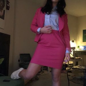 Barbie pink dress suite